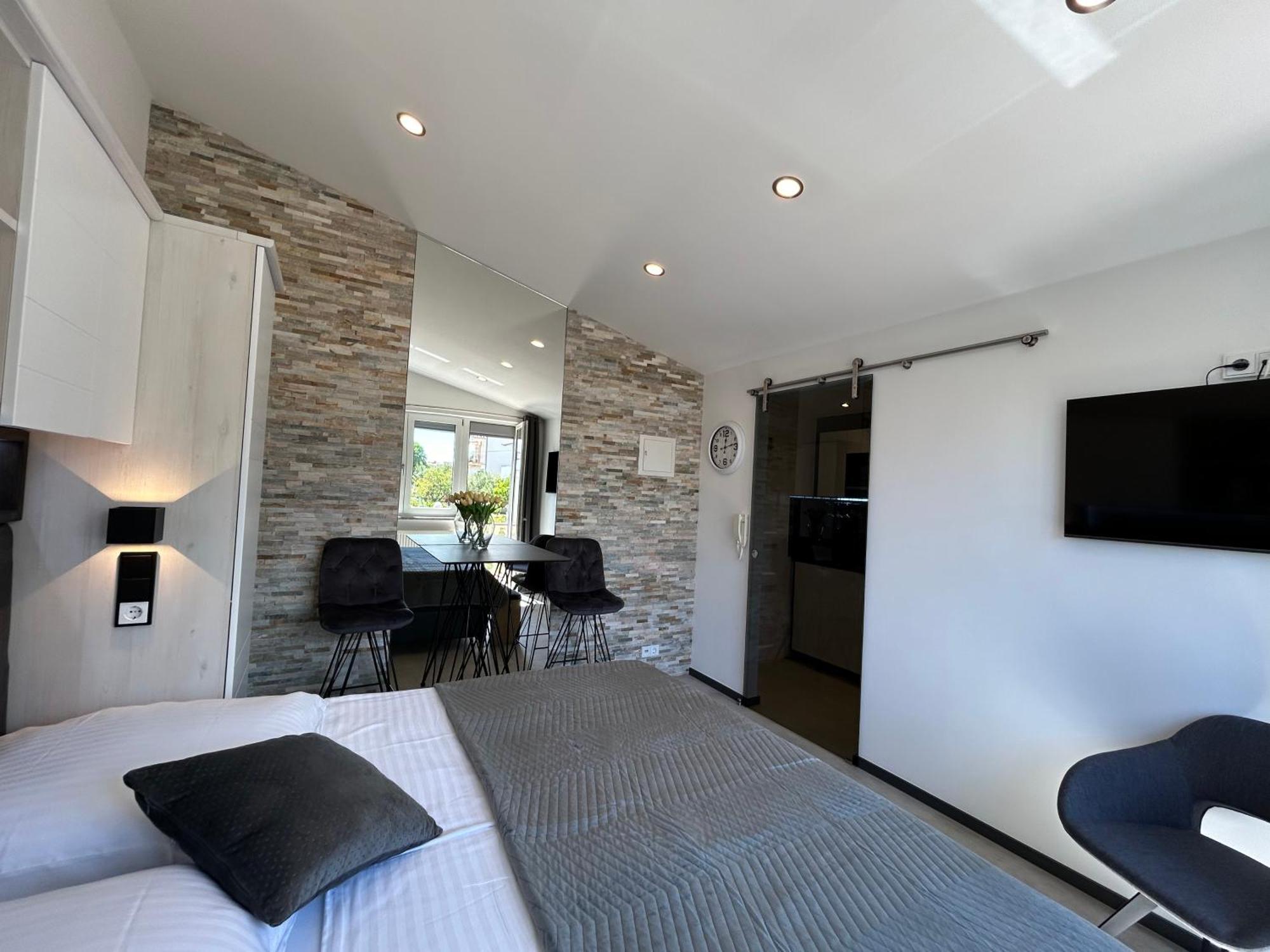 Katy & David Apartments 扎达尔 外观 照片