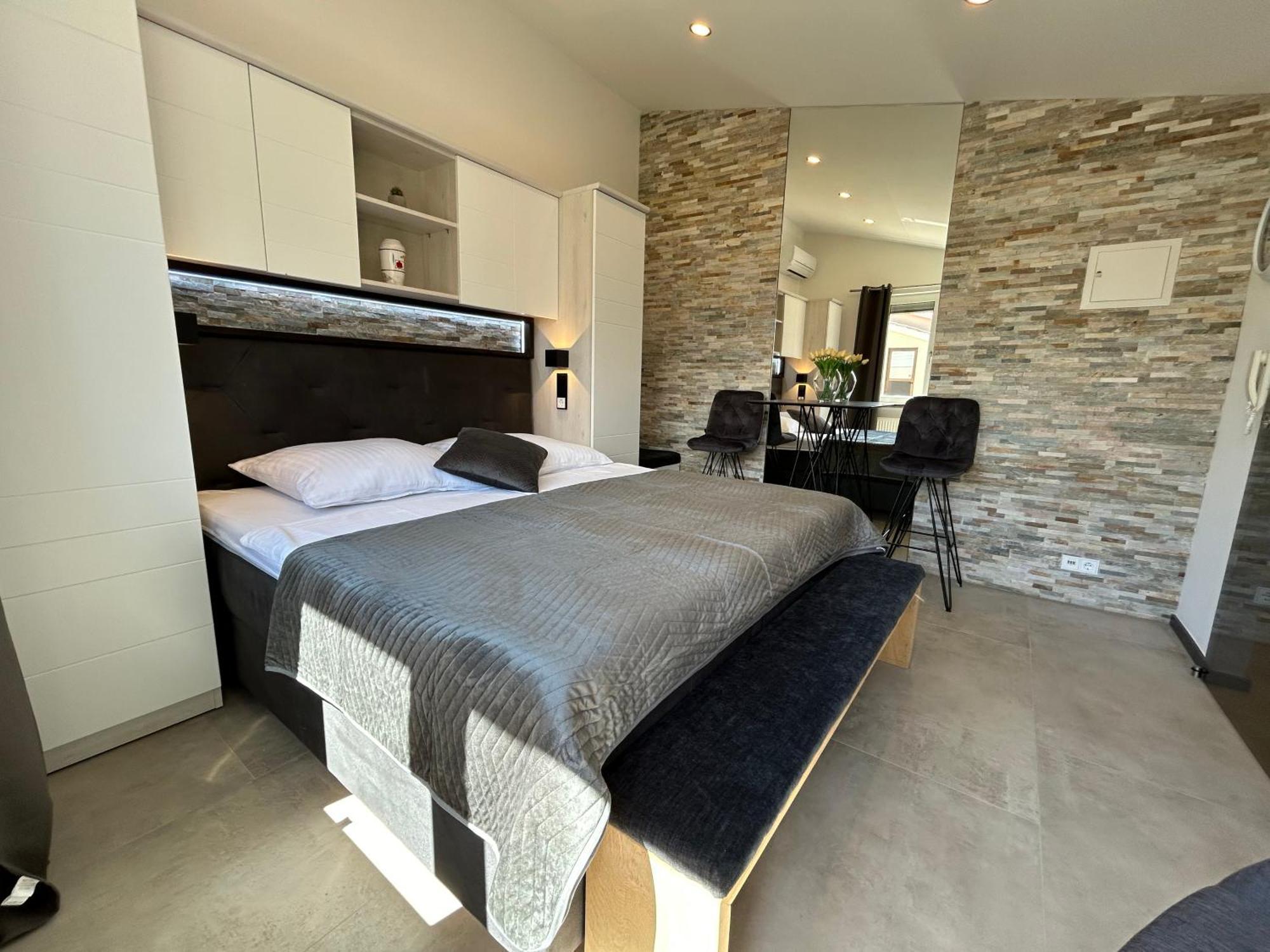 Katy & David Apartments 扎达尔 外观 照片