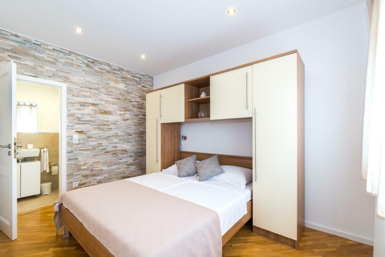 Katy & David Apartments 扎达尔 外观 照片