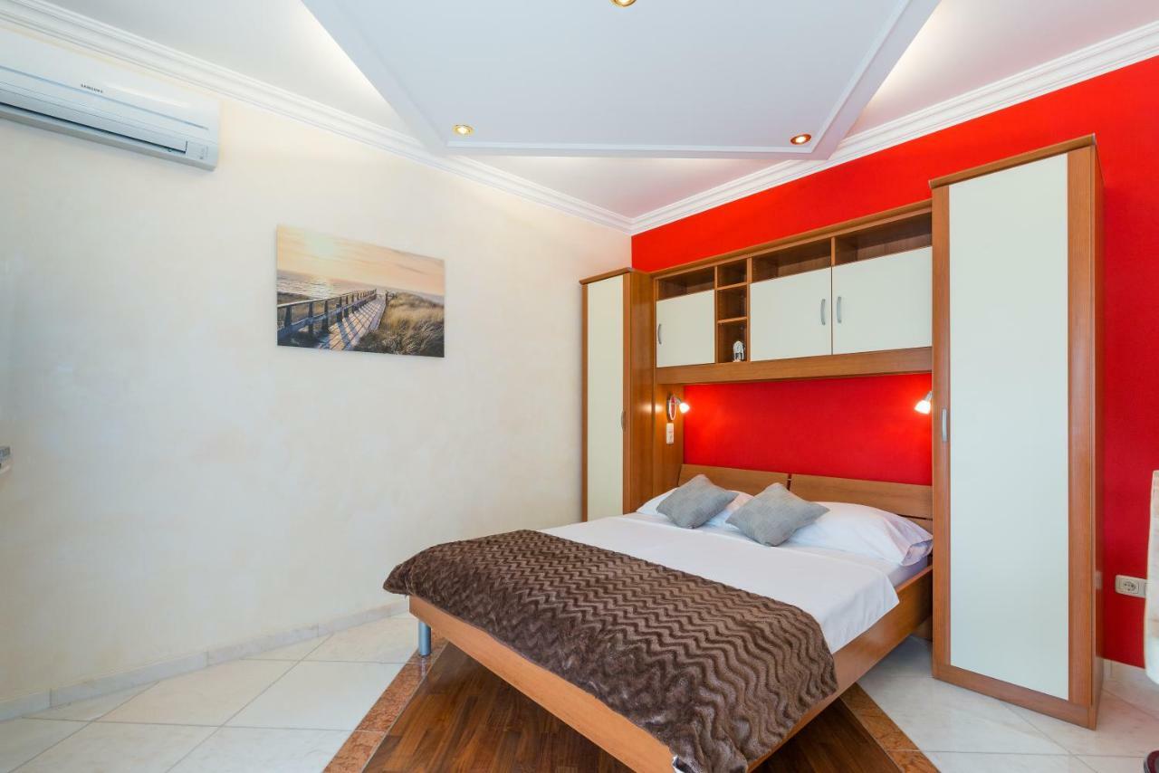 Katy & David Apartments 扎达尔 外观 照片